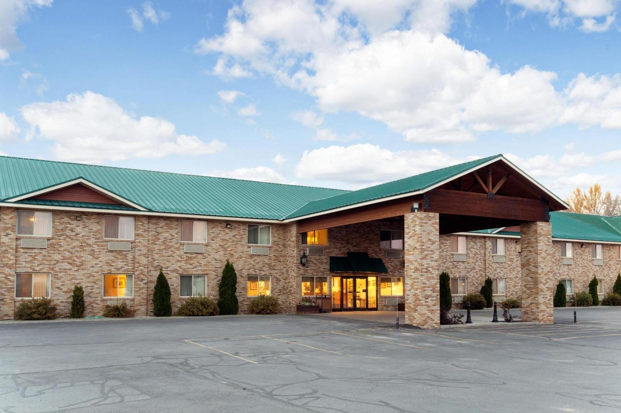 Super 8 By Wyndham 4* Montpelier