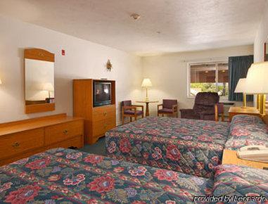 Hotel Super 8 By Wyndham